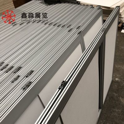 Customizable Weight Capacity Display Showcase in Wood/Metal for Your Requirements